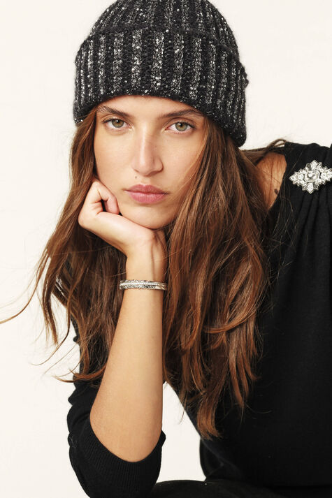 NESTO hat