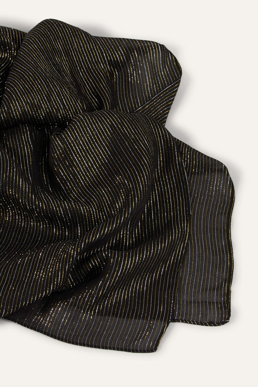 scarf CLOE