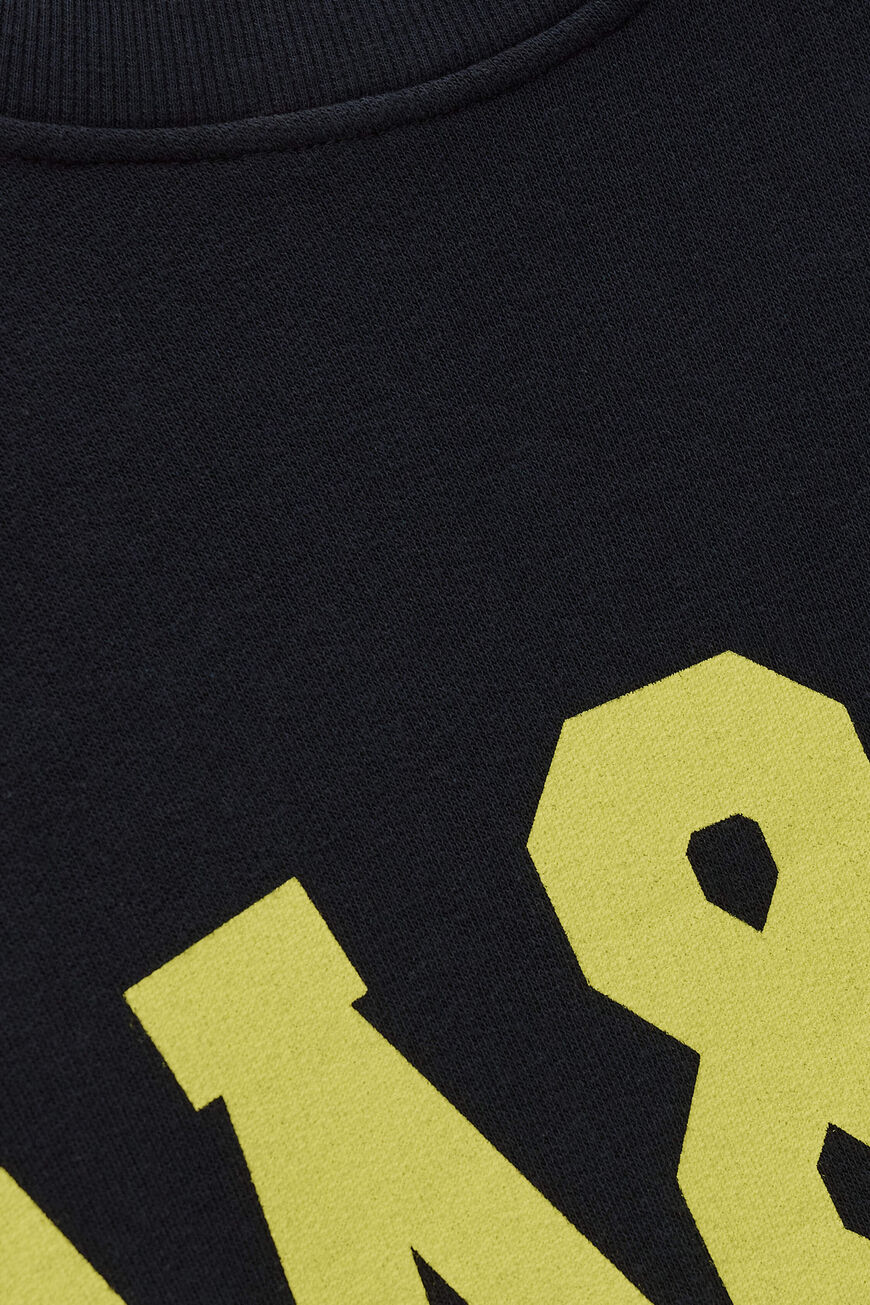 BENJAMIN SWEATSHIRT