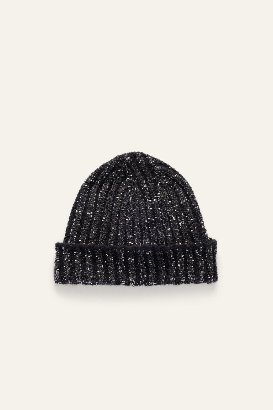 NESTO hat