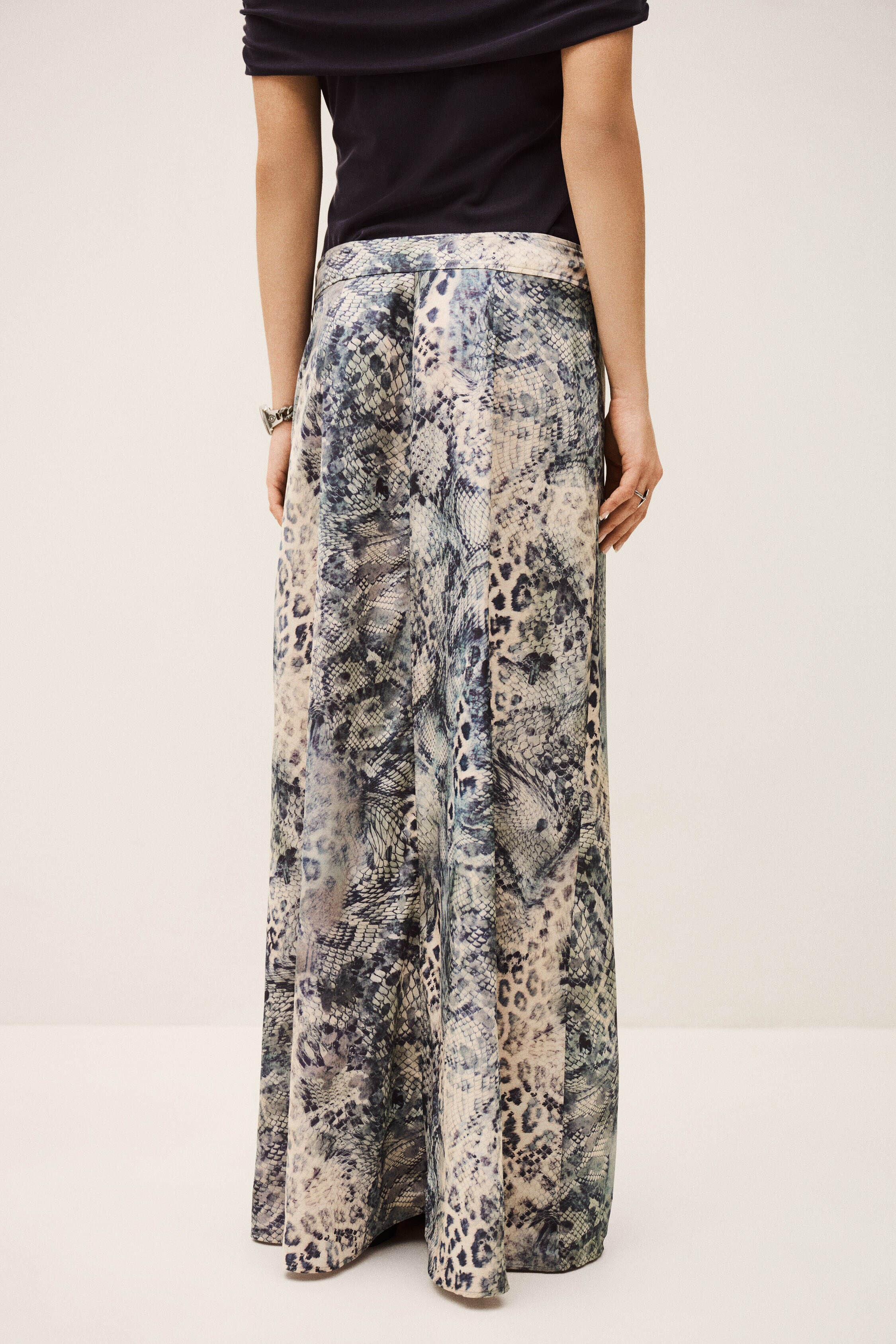 SKIRT CIRIA