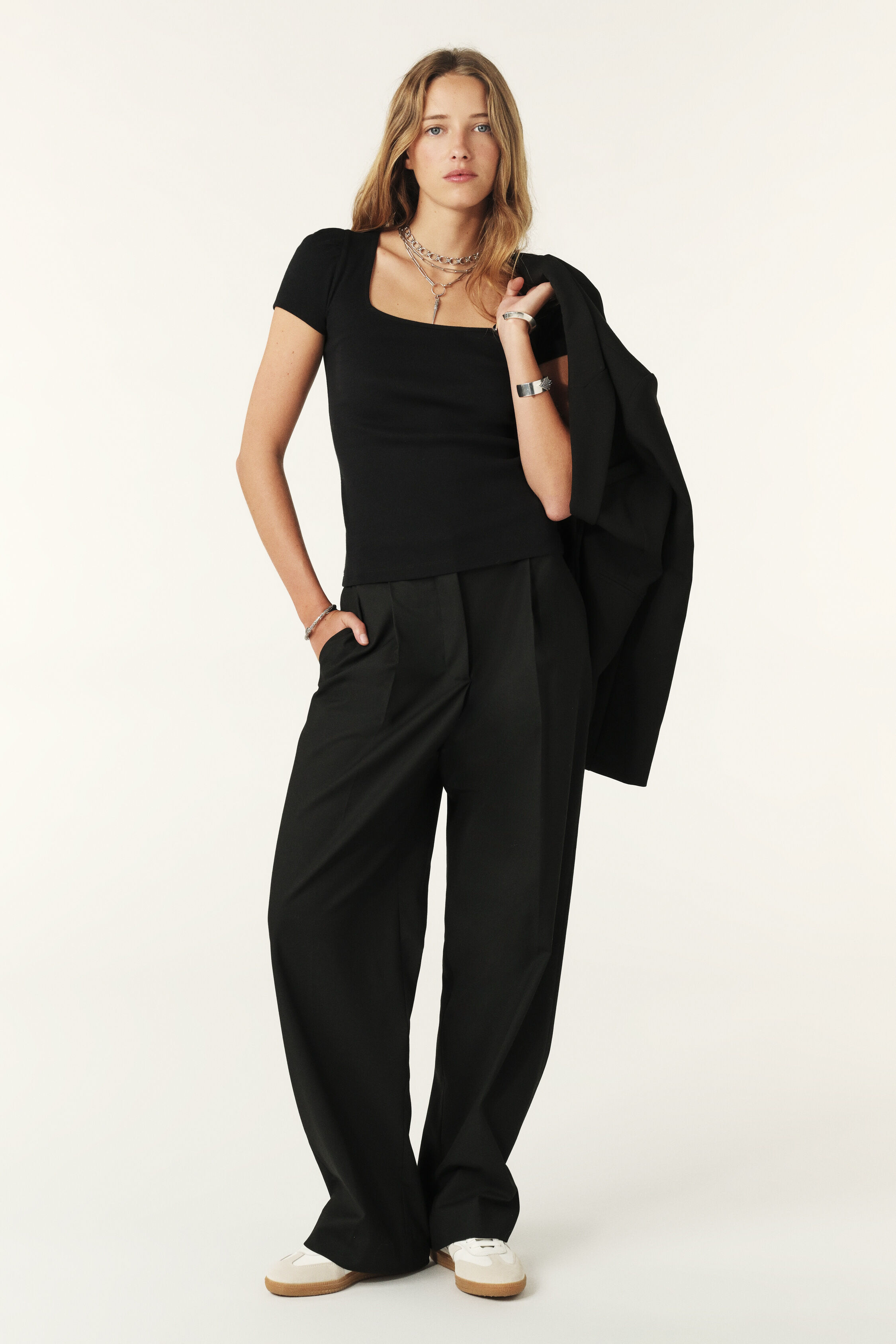 TOP ODELIA