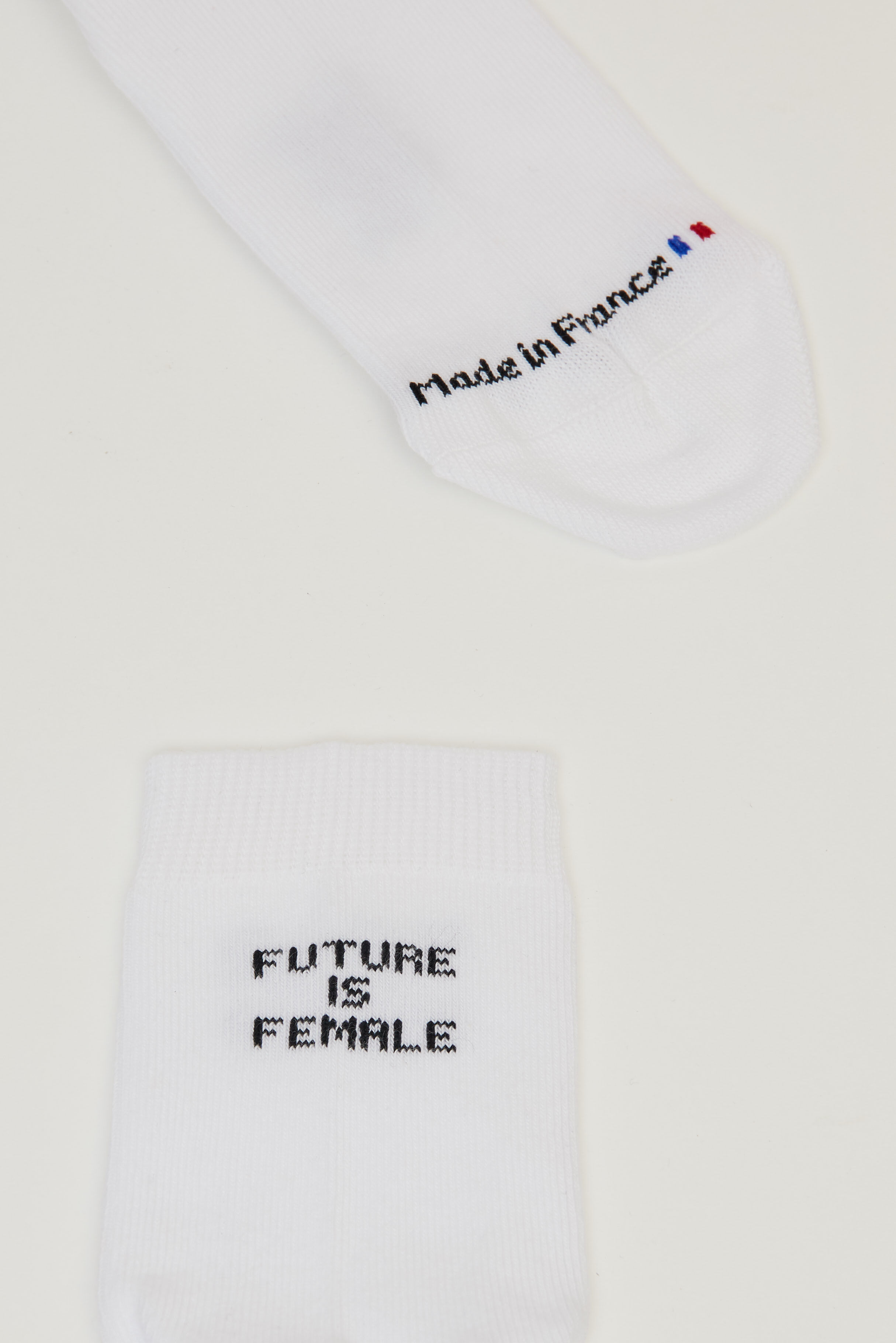 FEMALE SOCKS