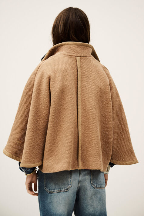 CLOAK VILLY